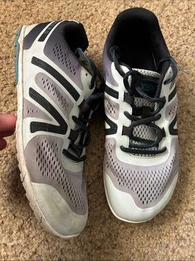Xero Men’s Athletic Shoes in Light Gray & Black